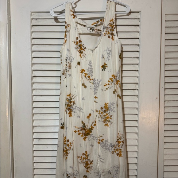 Maurices White and Gold Floral Mini Dress - Picture 3 of 3